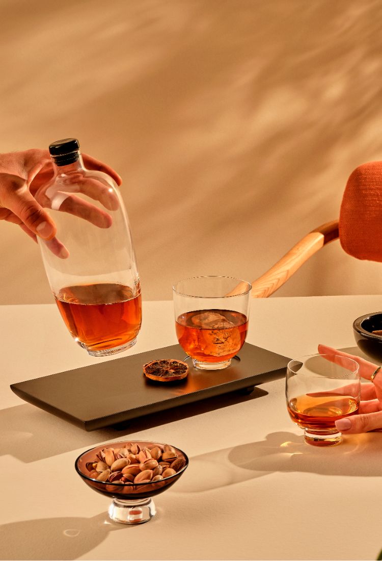 files/Malt_Whisky_Bottle_Tall_with_Wooden_Tray_Malt_Whisky_Glass_Hepburn_Low_Ball_Glass_Silhouette_Bowl_Small_61e946a5-ad07-476a-a872-cceda02d5154.jpg