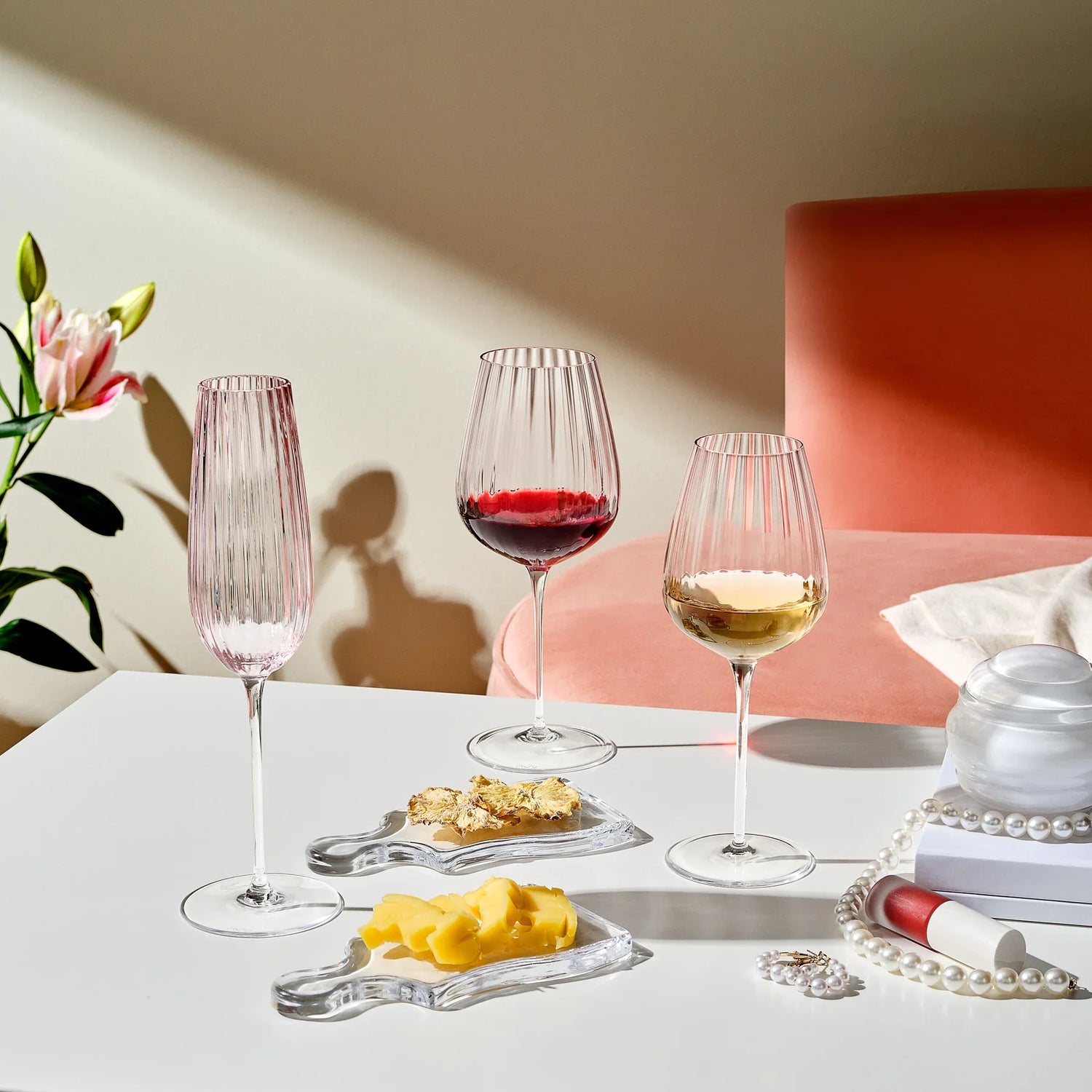 Round Up Dusty Rose Set of 2 White wine glasses