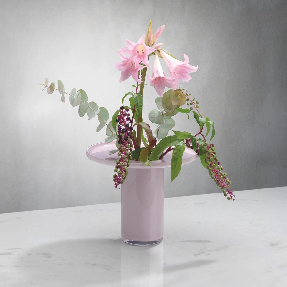 NUDE Bloom cakestand middle part in pink leadfree crystal presented as a vase