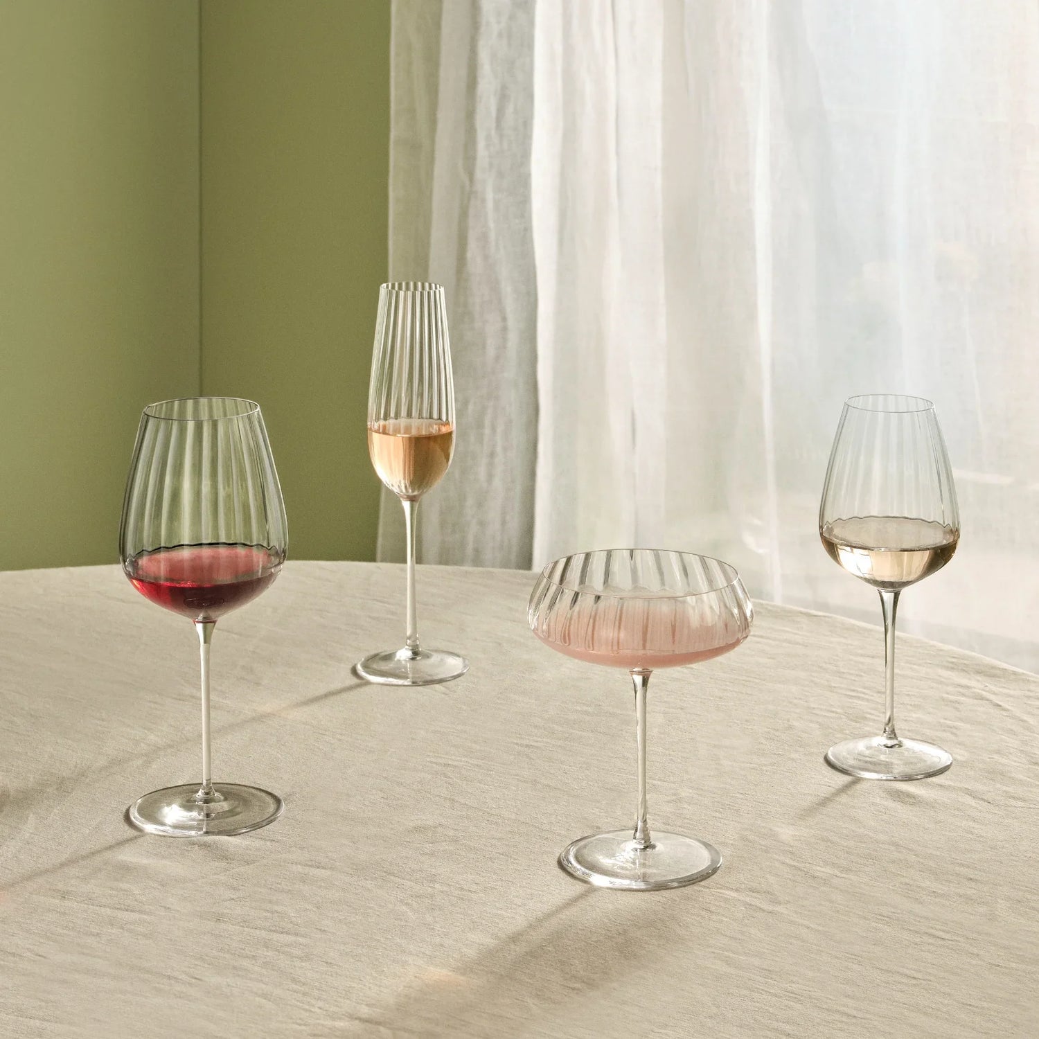 Round Up set of 2 Champagne Coupes